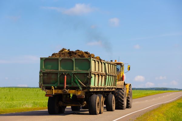 Bulk Soil Delivery in Yorba Linda