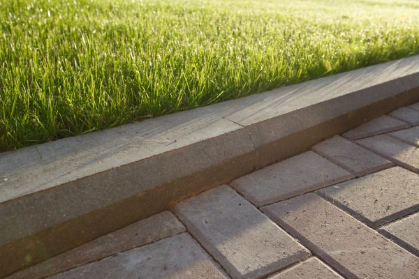 Lawn Edging Replacement in Yorba Linda